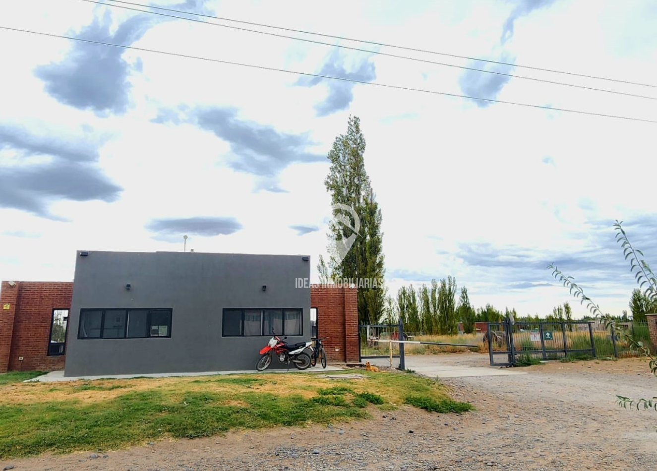 ¡OPORTUNIDAD DE INVERSION! Lote de 900 m2 en B° Privado "El Vergel"