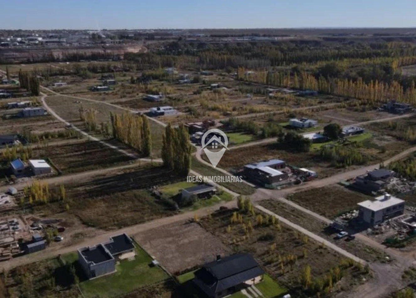 ¡OPORTUNIDAD DE INVERSION! Lote de 900 m2 en B° Privado "El Vergel"