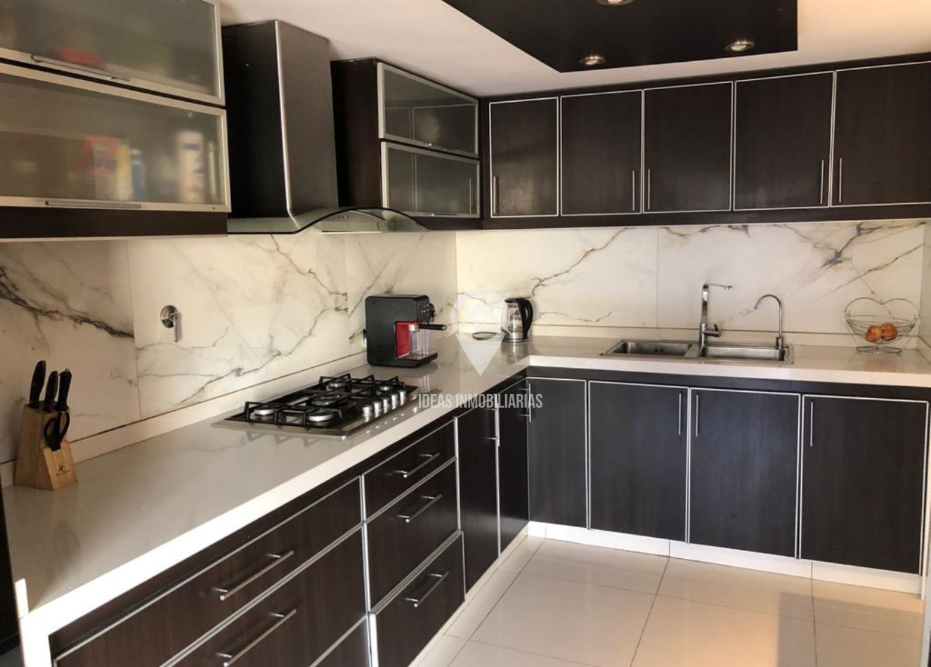 Casa de Lujo en Venta - Calle Loncopue 1400