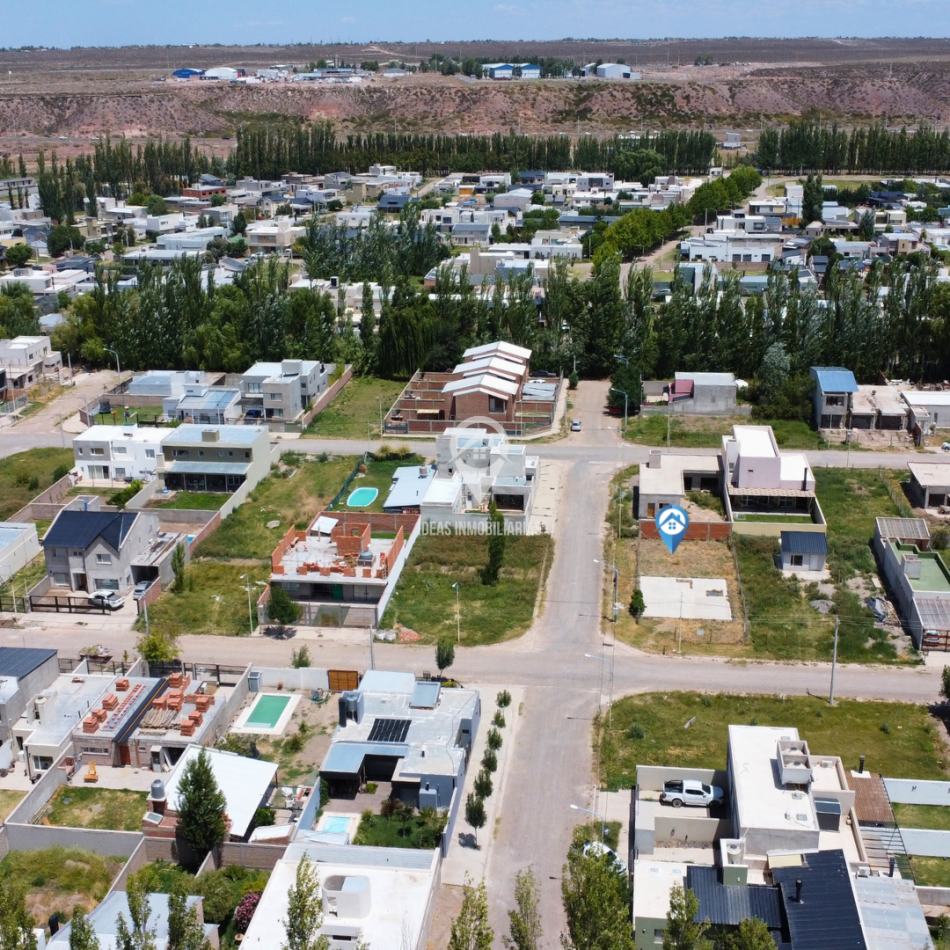 Lote en Esquina en Barrio Rincon del Valle, Centenario