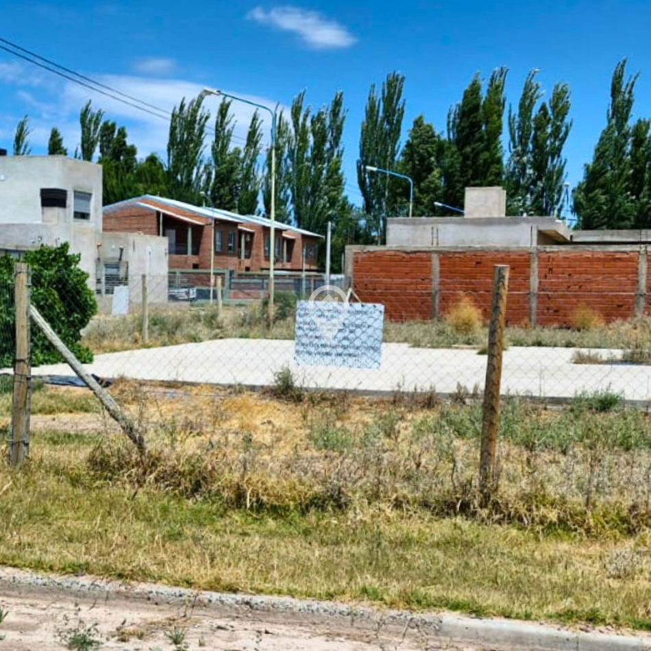 Lote en Esquina en Barrio Rincon del Valle, Centenario