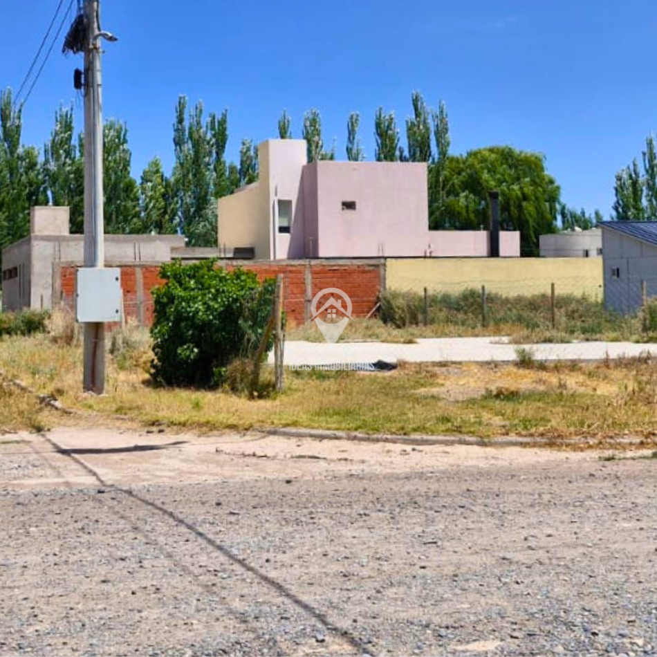 Lote en Esquina en Barrio Rincon del Valle, Centenario