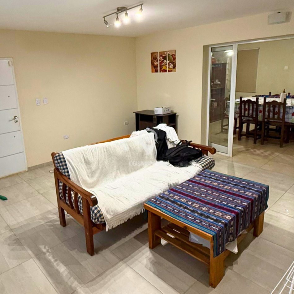Casa en Venta con Pileta y Quincho | Barrio Los Cerezos II, Plottier